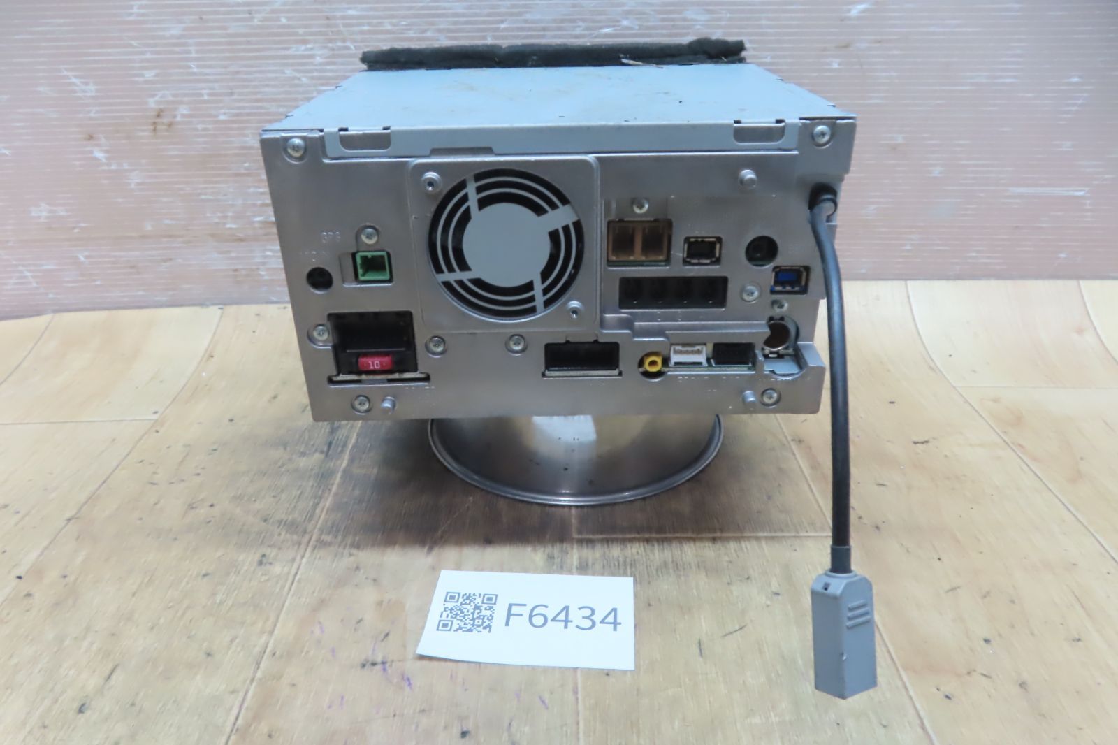 動作保証付★F6434/カロッツェリア　AVIC-ZH09　HDDナビ　地図2011年　地デジTVフルセグ内蔵　Bluetooth内蔵　CD DVD再生OK　本体のみ