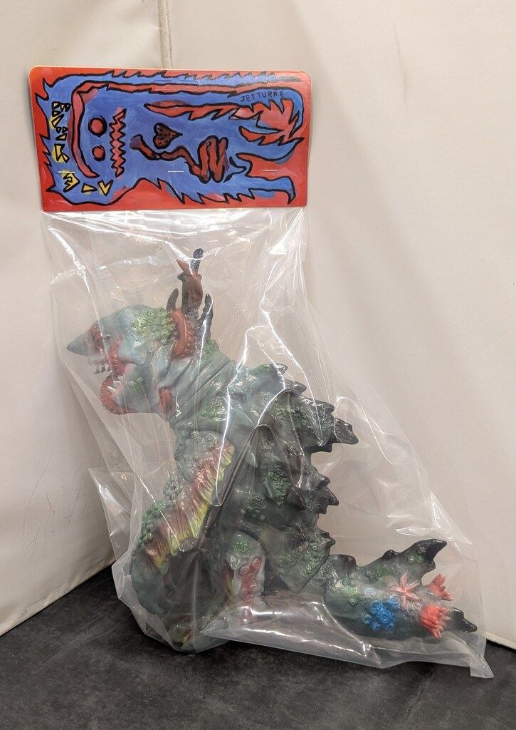 MEDICOMTOY カイサンダー(グレー成型/メディコムトイ限定版)