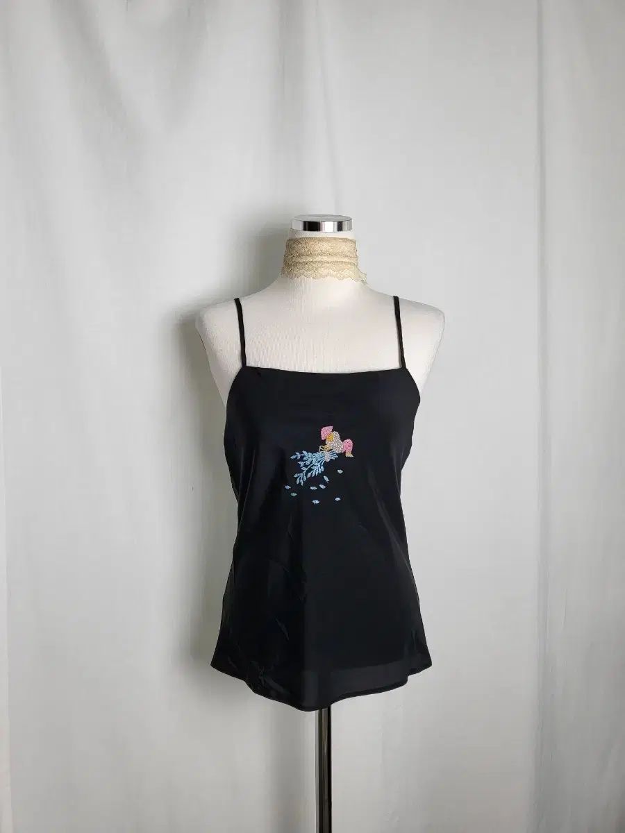 ヴィンテージ ブラック 刺繍 ノースリーブ インナー トップス