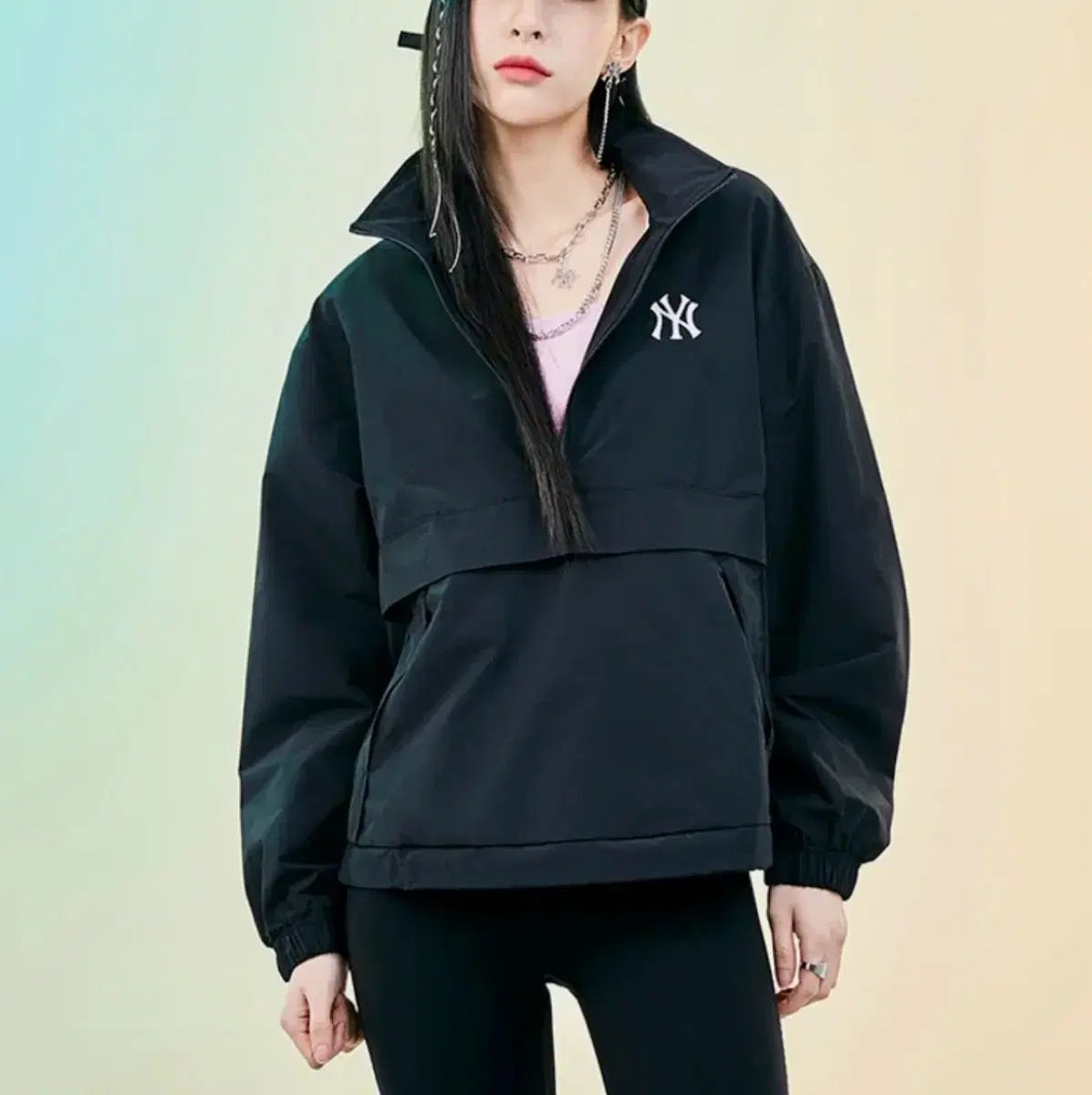 M MLB ニューヨーク・ヤンキース Anorak（アノラック）/ブラック