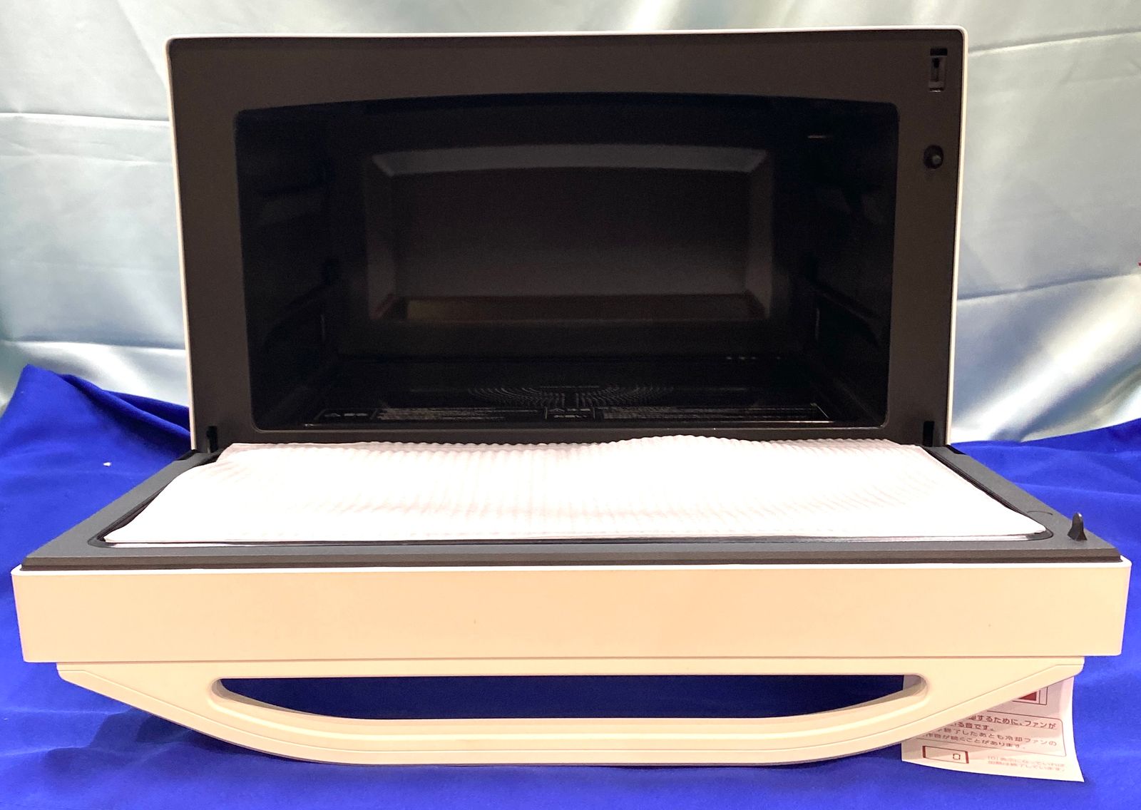 【開封済・未使用品】東芝(TOSHIBA) 石窯ドーム オーブンレンジ 26L ER-D70B-W ホワイト