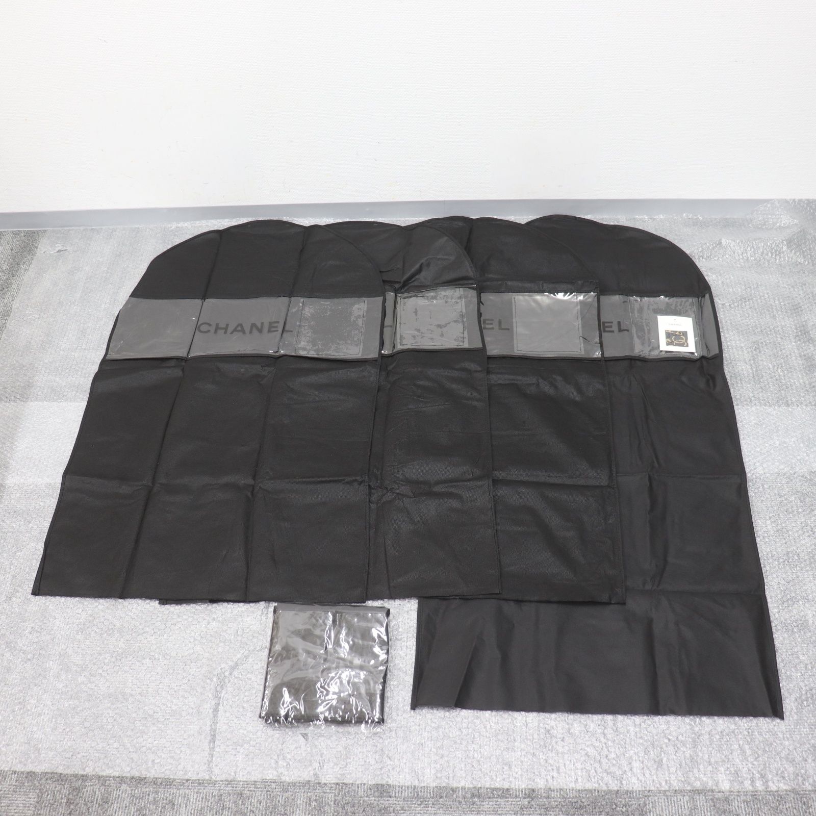 ITC2GBLDX5X8 CHANEL シャネル ガーメントカバー ハンガー スーツ