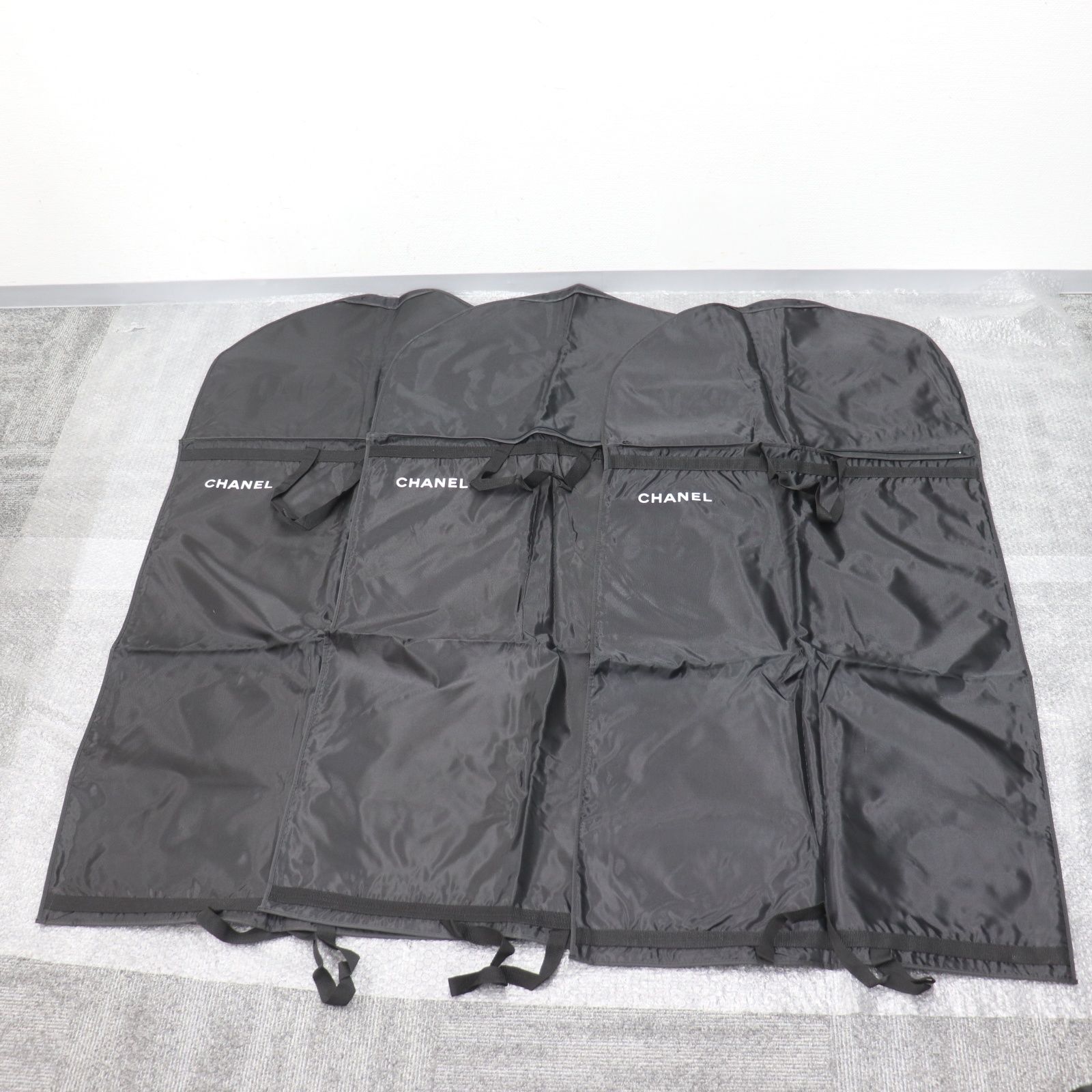 ITC2GBLDX5X8 CHANEL シャネル ガーメントカバー ハンガー スーツ