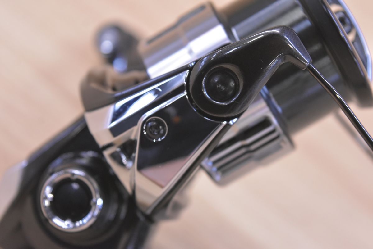 シマノ 23 ヴァンキッシュ 2500S SHIMANO Vanquish スピニングリール ブラックバス エギング ライトゲーム トラウト等に シマノ 23 ヴァンキッシュ 2500S SHIMANO Vanquish スピニングリール ブラックバス エギング ライトゲーム トラウト等に