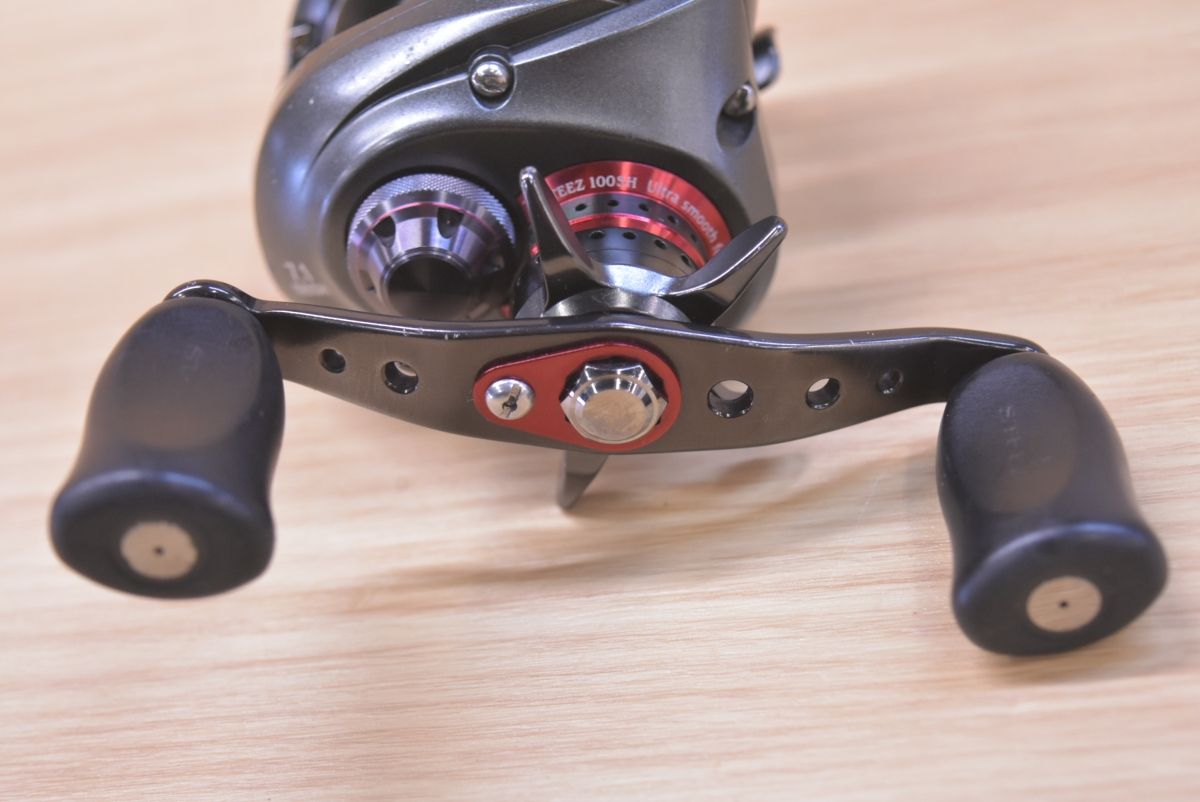 ダイワ スティーズ 100SH ベイトリール 右 DAIWA STEEZ バスフィッシング バス釣り ブラックバス 等