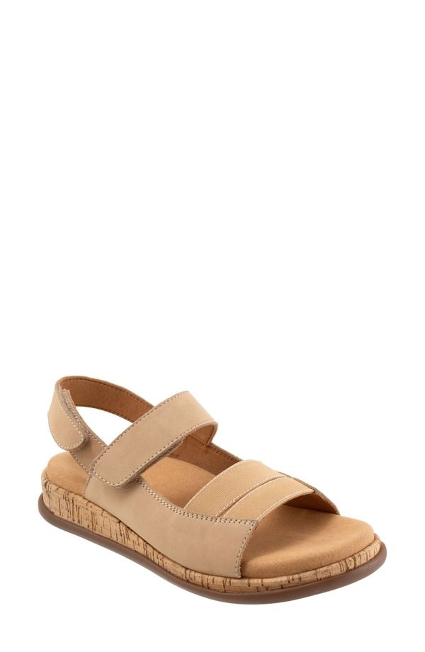 トロッターズ レディース シューズ サンダル ミニ Trotters Gemini Slingback Wedge Sandal Multiple Widths Available Beige Nubuck ベージュ