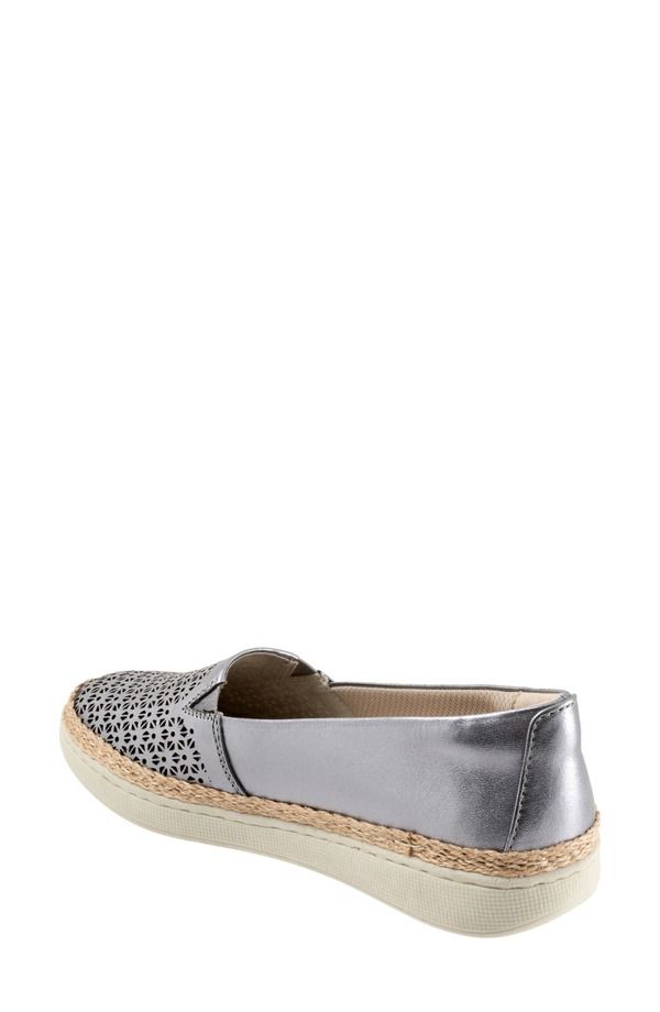 トロッターズ レディース シューズ サンダル スニーカー Trotters Accent Perf Espadrille SlipOn Sneaker Pewter ピューター