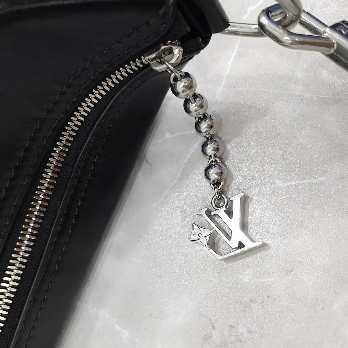 ルイヴィトン 배가본드 HOBO BAG クロスバック M13986