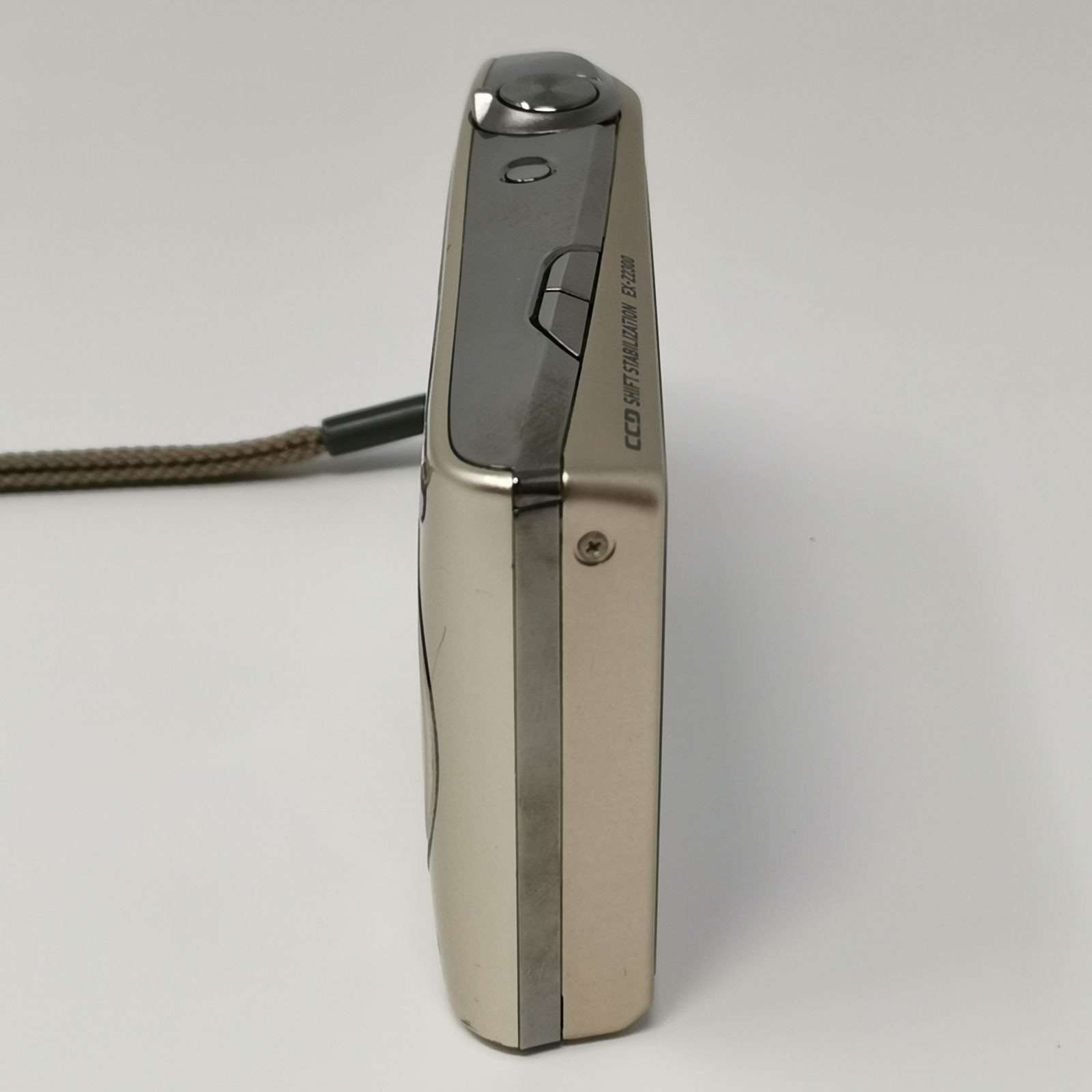 CASIO カシオ EXILIM EX-Z2300 コンパクトデジタルカメラ シャンパンゴールド 説明書 充電器付 動作確認済 中古品 管理番号 ARCANKO2554 CASIO カシオ EXILIM EX-Z2300 コンパクトデジタルカメラ シャンパンゴールド 説明書 充電器付 動作確認済 中古品 管理番号 ARCANKO2554