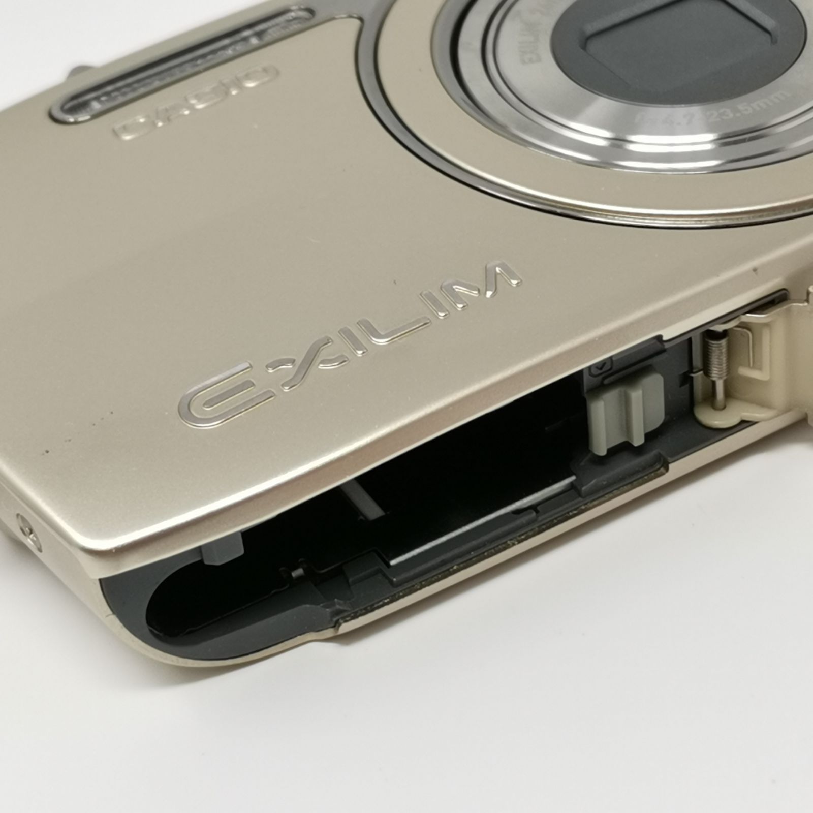 CASIO カシオ EXILIM EX-Z2300 コンパクトデジタルカメラ シャンパンゴールド 説明書 充電器付 動作確認済 中古品 管理番号 ARCANKO2554 CASIO カシオ EXILIM EX-Z2300 コンパクトデジタルカメラ シャンパンゴールド 説明書 充電器付 動作確認済 中古品 管理番号 ARCANKO2554
