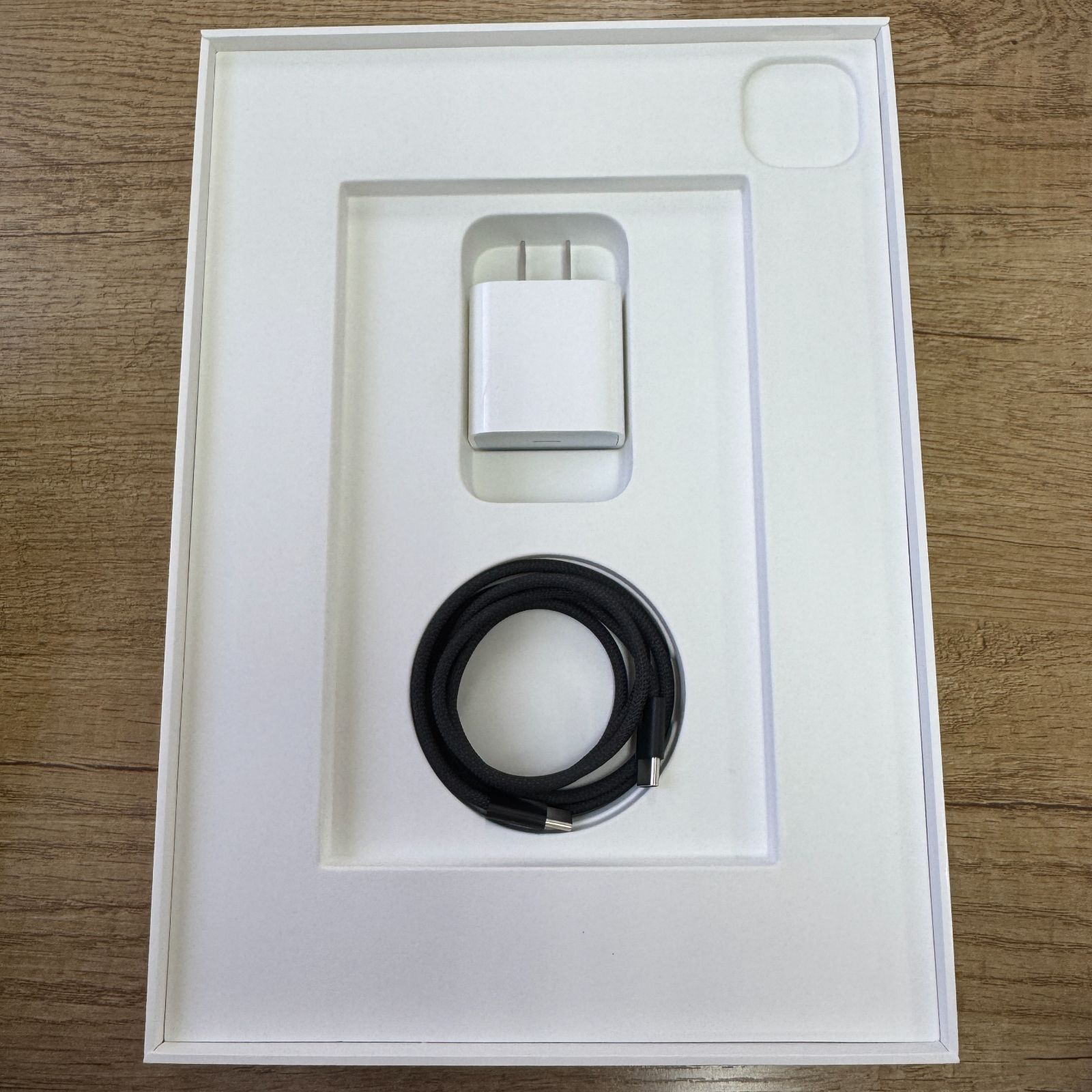 iPad Pro 11インチ M5 256GB Wi-Fi 美品 ほぼ未使用 - メルカリ