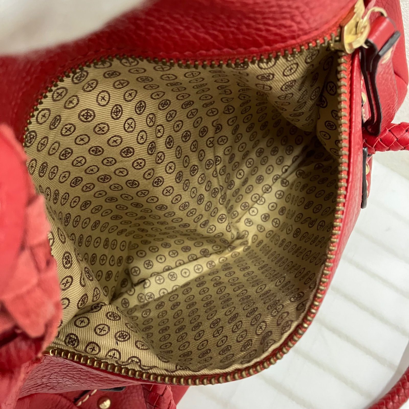 Y2691 russet ラシット トートバッグ レザー レッド系 赤 編み込み 