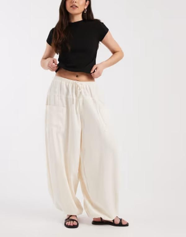 エイソス レディース ボトムス カジュアルパンツ ASOS DESIGN tie waist casual balloon pants WHITE ホワイト