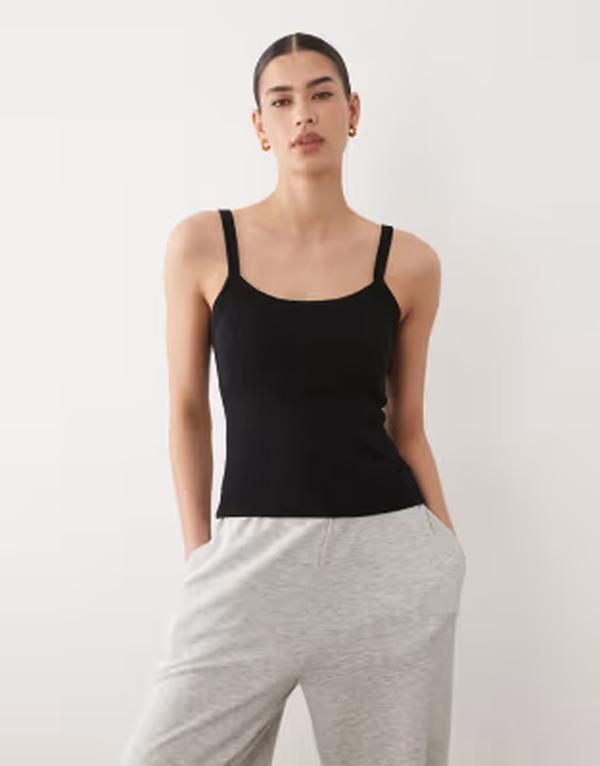 マンゴ レディース トップス シャツ Mango Teen cami top with built in bra Black ブラック