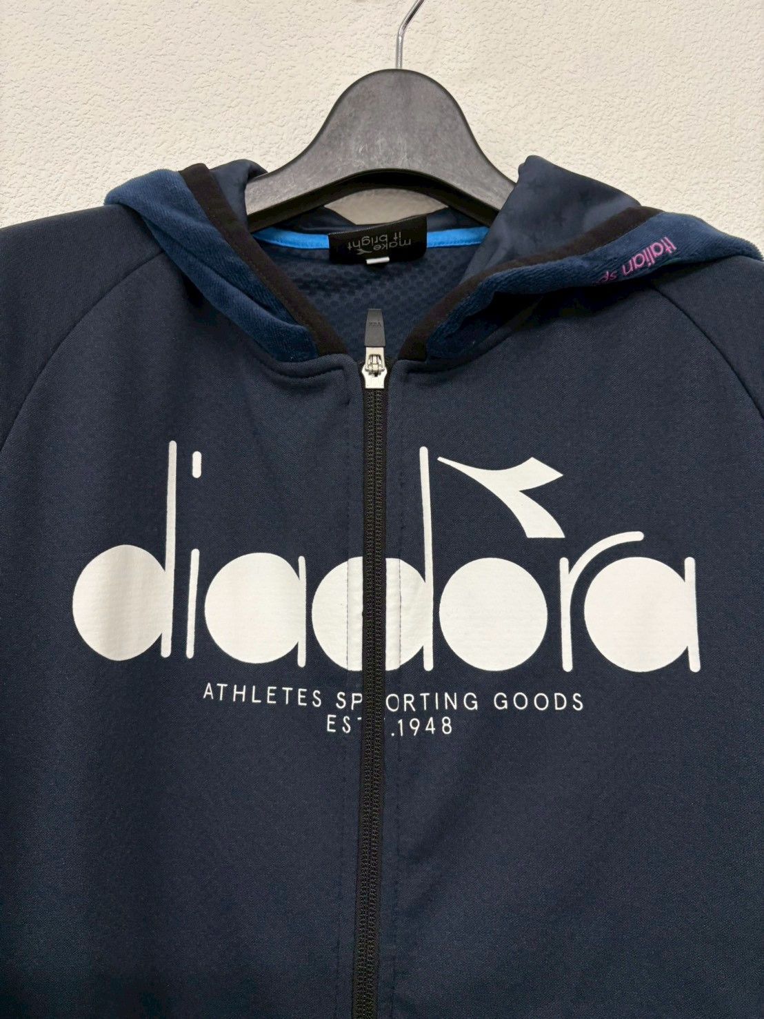 半額以下新品2着セット　ディアドラ防寒パーカー＆ジャージレディースＬ24400円 ディアドーラ diadora 4点セット ジャージ上 パーカー×2 ボトムス