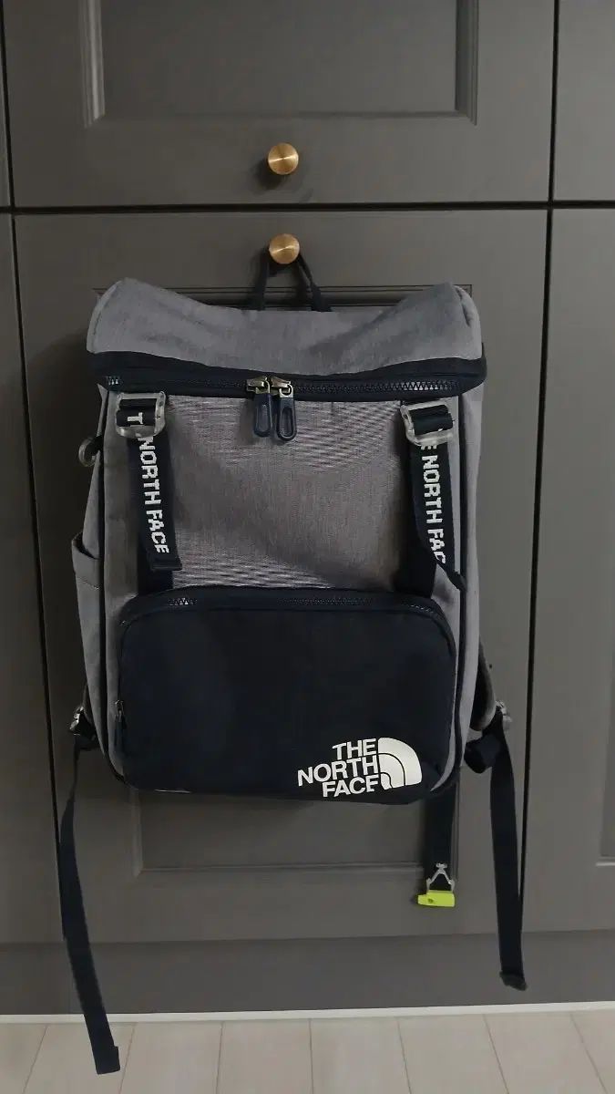 THE NORTH FACE ザノースフェイス グレー/ネイビー バックパック(状態良し)
