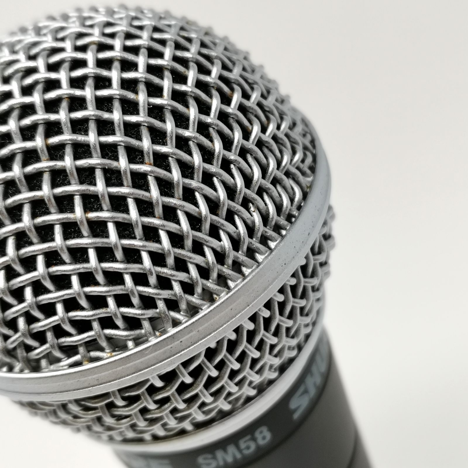 SHURE SM58 マイク 動作未確認 中古美品 管理番号 KKVJIMKO56 - メルカリ