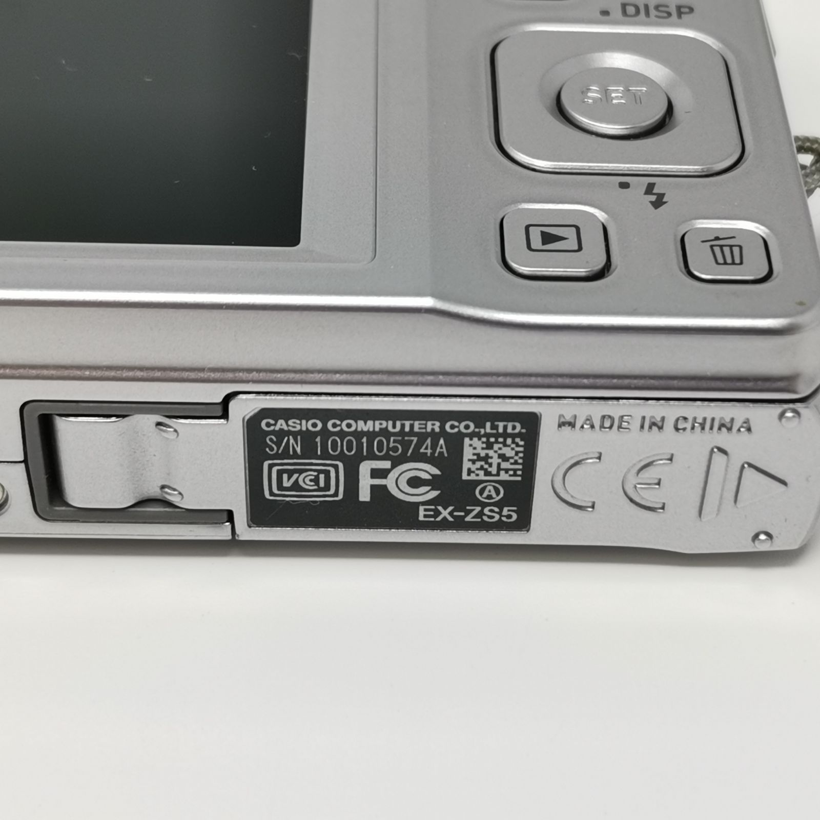 【美品】CASIO EXILIM EX-ZS5 動作確認済 充電器新品 CASIO EXILIM EX-ZS5 シルバー 充電器ないため動作未確認 中古品 管理