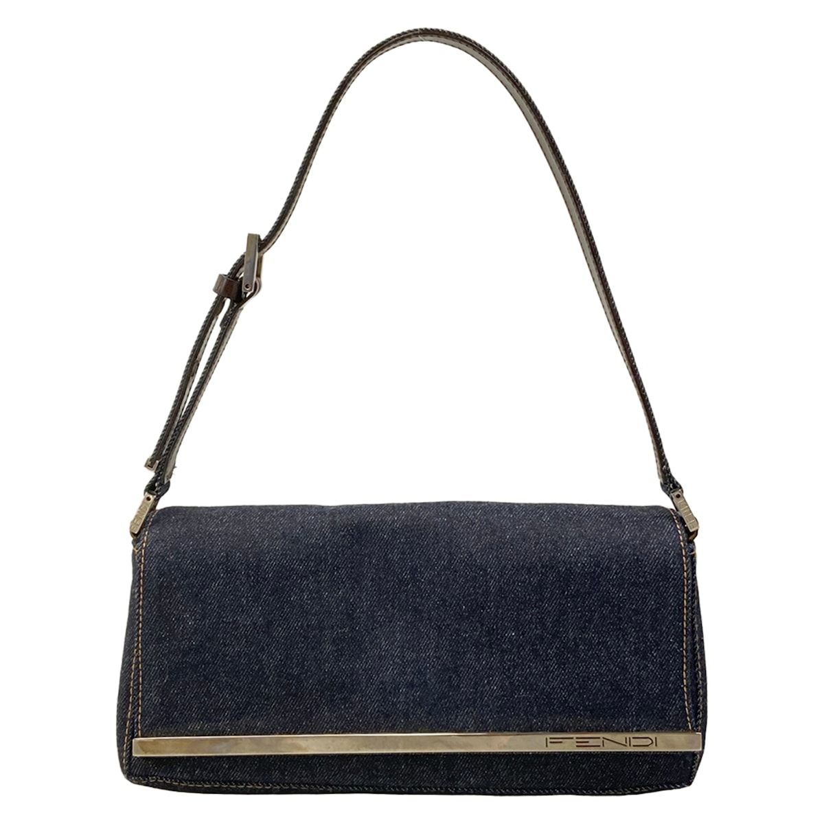 FENDI(フェンディ) ショルダーバッグ美品 - 26640 ダークネイビー×シルバー