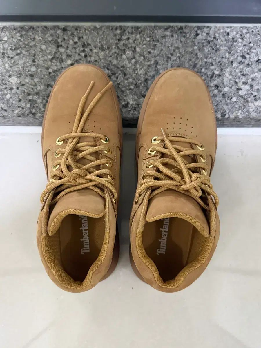 Timberland 235