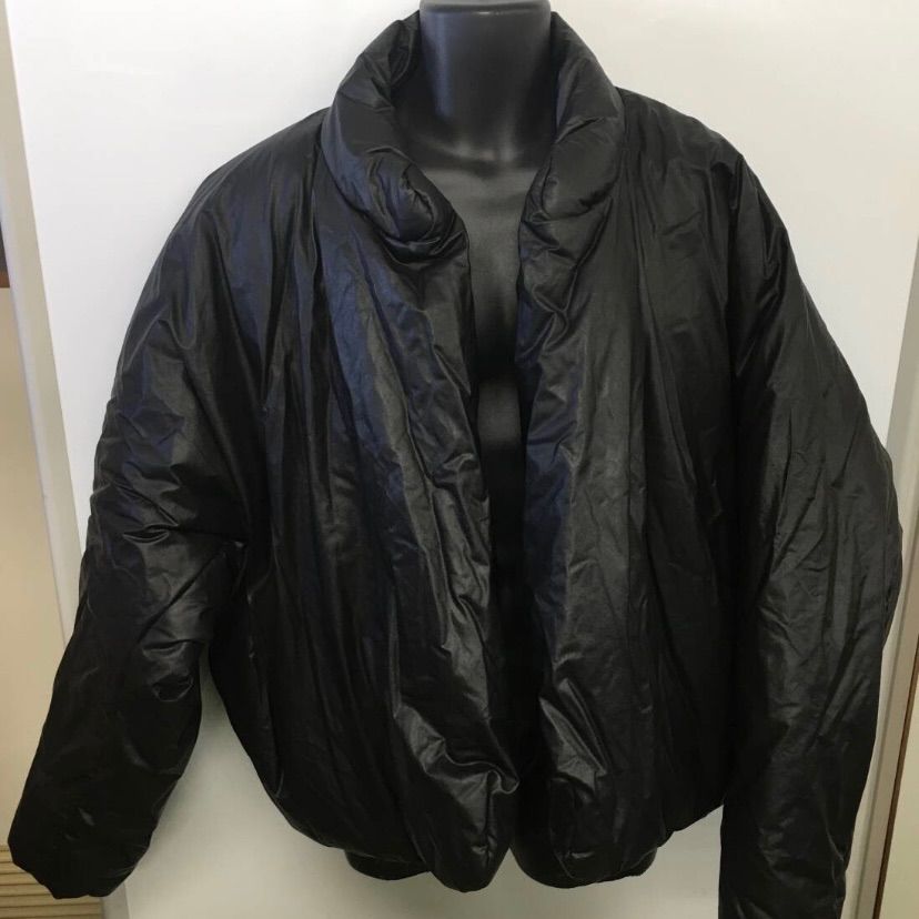 YEEZY GAP ENGINEERD BY BALENCIAGA イージー×ギャップ エンジニアド バイ バレンシアガ ラウンドジャケット 2 Lサイズ　ブラック　服　（26169）