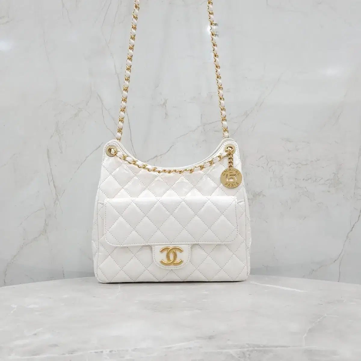 シャネル 23C ポケット チェーン HOBO BAG 付き AS3690