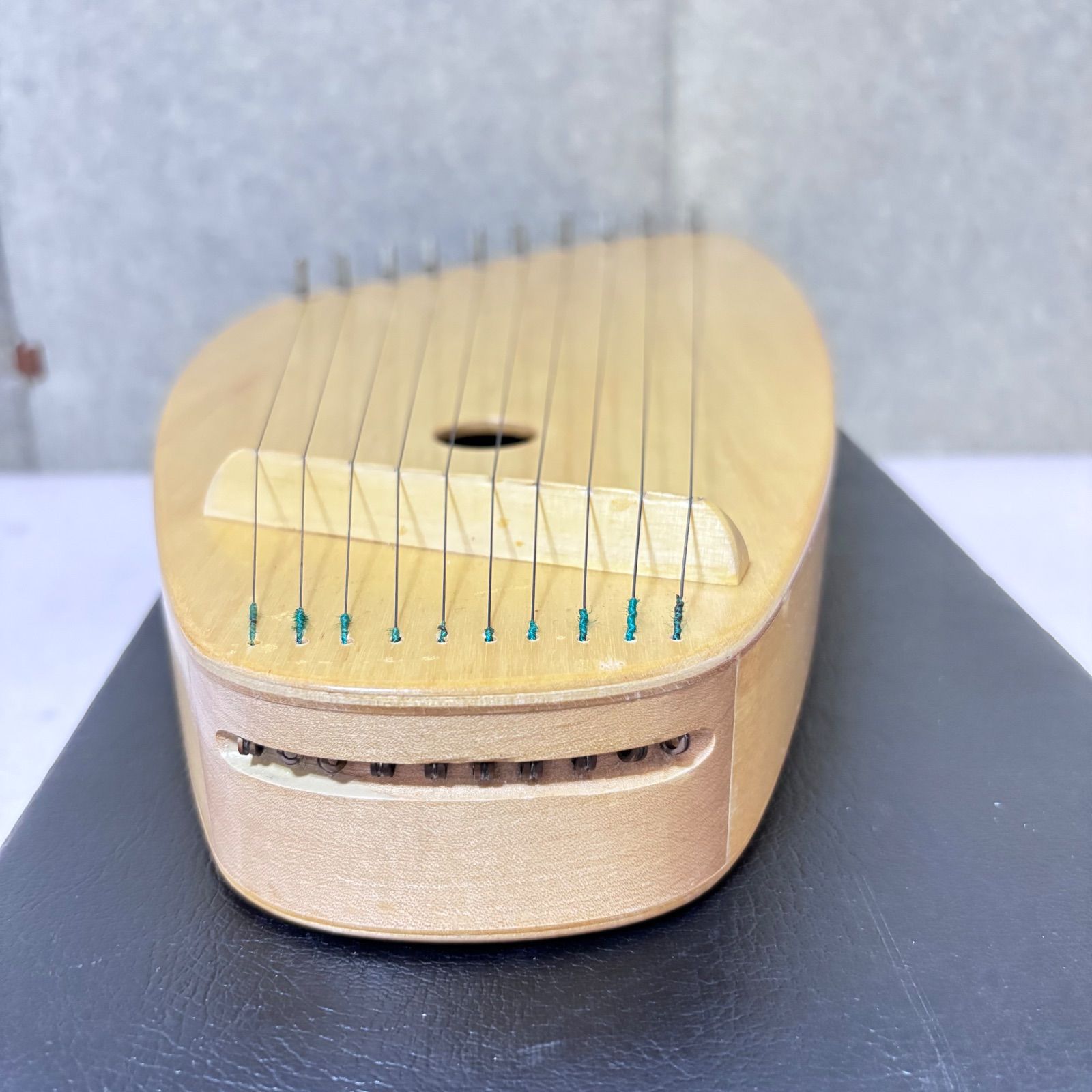 □ ハープ ライアー 10弦 W.LOTHAR GARTNER Flugel Kantele Model 1955