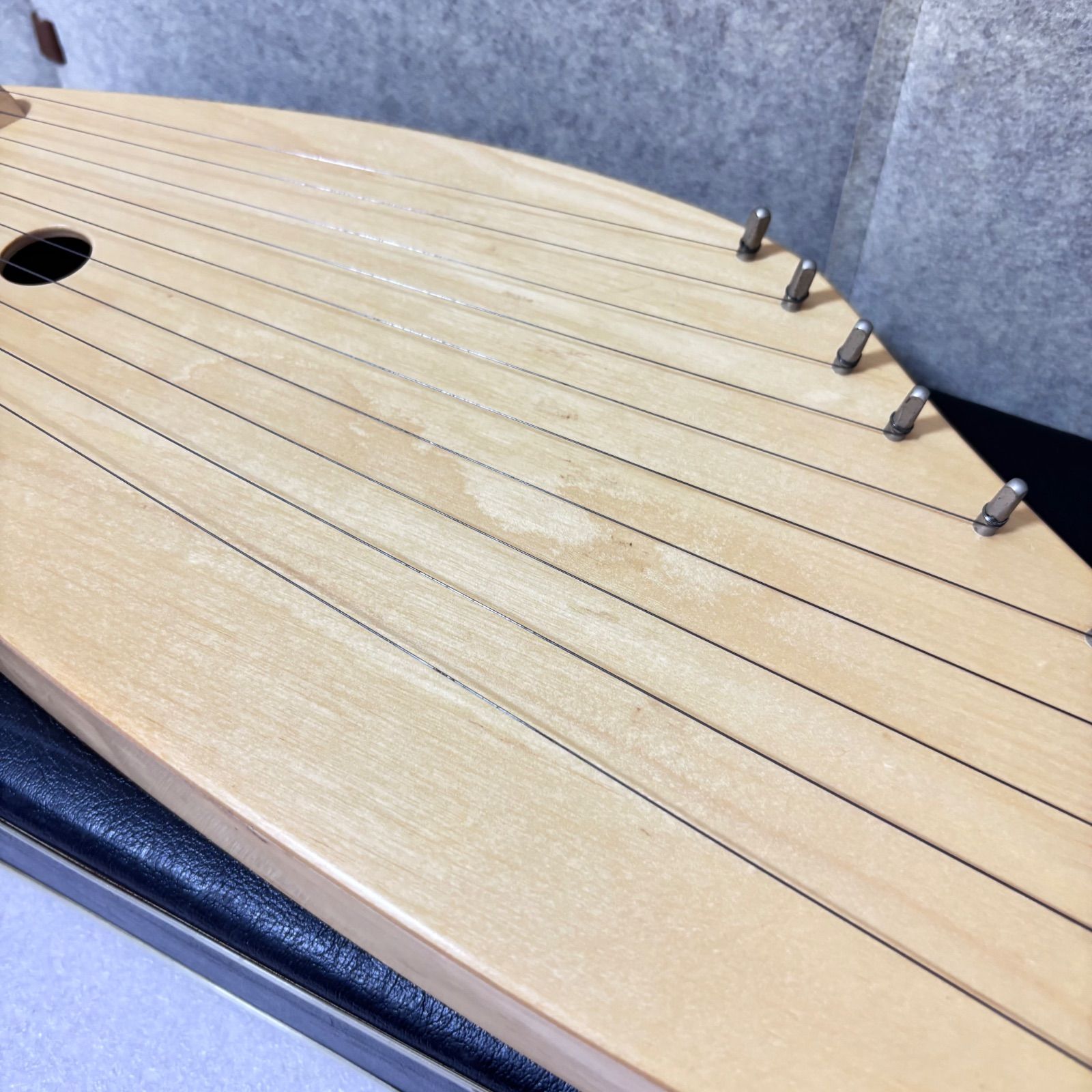 □ ハープ ライアー 10弦 W.LOTHAR GARTNER Flugel Kantele Model 1955
