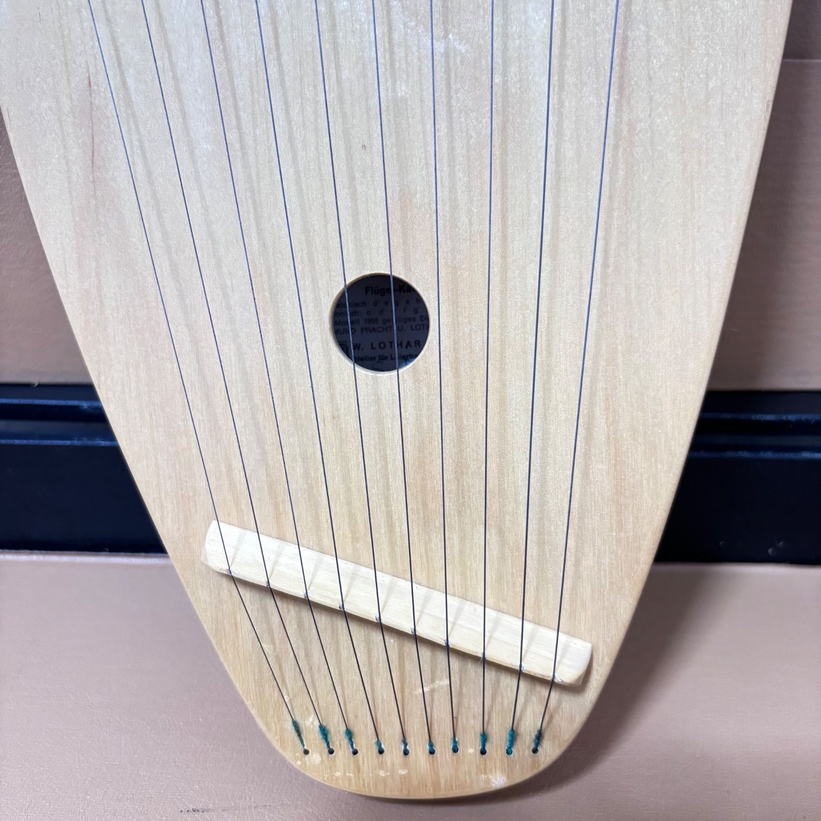 □ ハープ ライアー 10弦 W.LOTHAR GARTNER Flugel Kantele Model 1955