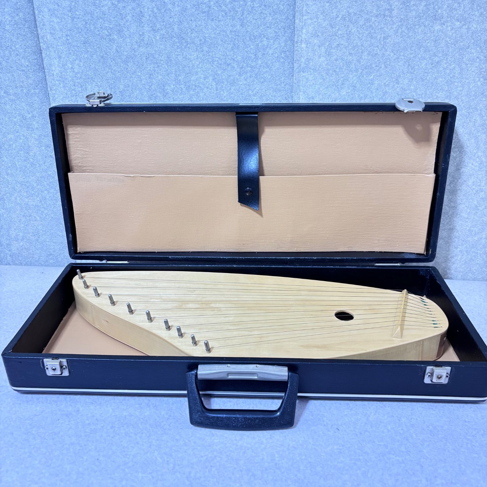 ゲルトナー カンテレ 10弦 W.LOTHAR GARTNER　ライアー 羽根型 □ ハープ ライアー 10弦 W.LOTHAR GARTNER Flugel Kantele Model 1955