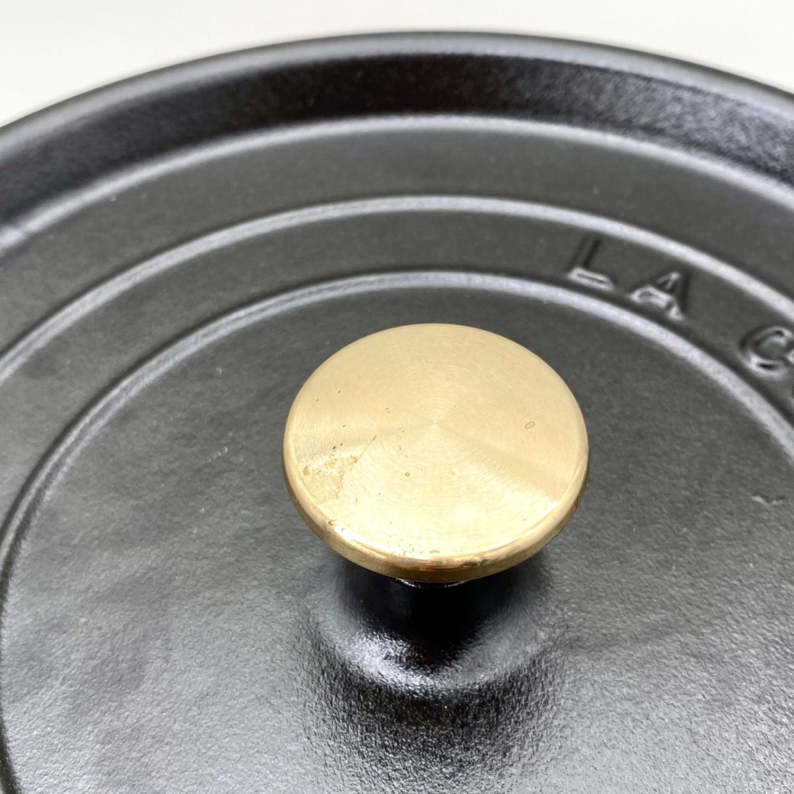ストウブ シャロー ココット 26cm ブラック 黒 Staub - メルカリ