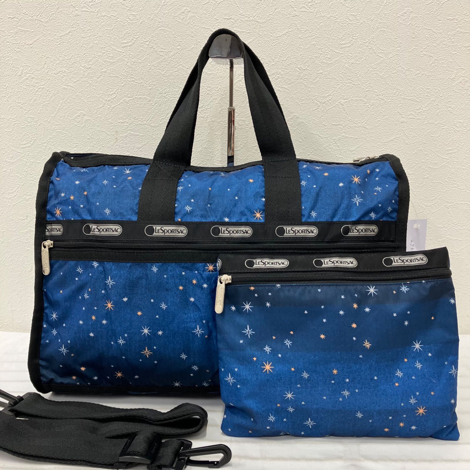 2765　LeSportsac　レスポートサック　ボストンバッグ　 2way　ミディアムウィークエンダー　旅行　大容量　 スターナイト　星柄　夜空　日本限定　ブルー系　青　 ナイロン　軽量　ポーチ付き　レディース
