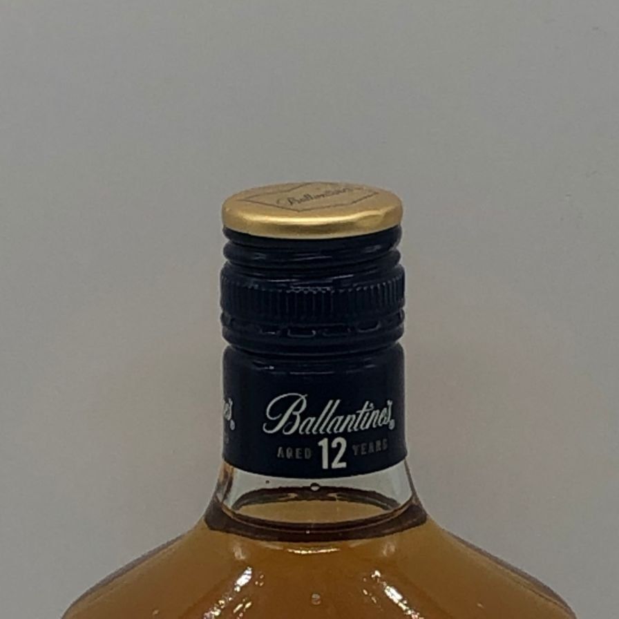 バランタイン 12年 700ml スコッチウイスキー 未開栓 - メルカリ