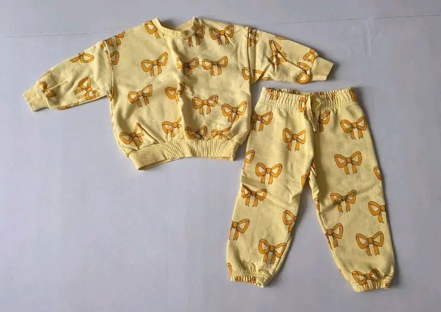 新品 ベビー服 幼児服 Mini Rodini リー リボン 上下セット 92/98
