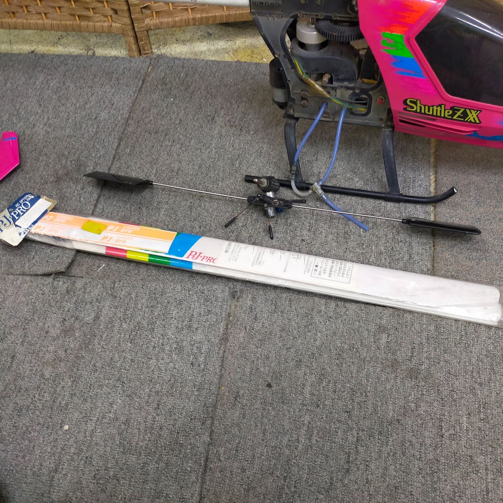 HIROBO Shuttle ZXX ラジコンヘリ ジャンク品 JR PROPO max-6付き 部品