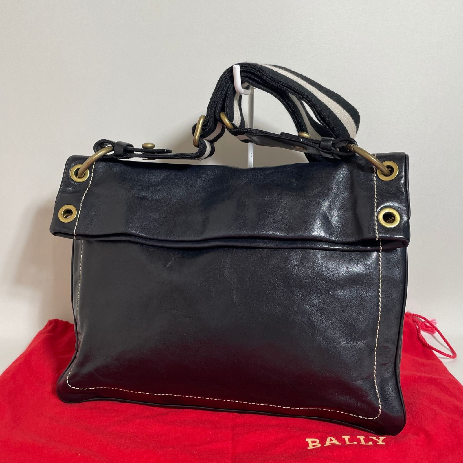 2604-303｜美品｜バリー ショルダーバッグ レザー ブラック 9,800円