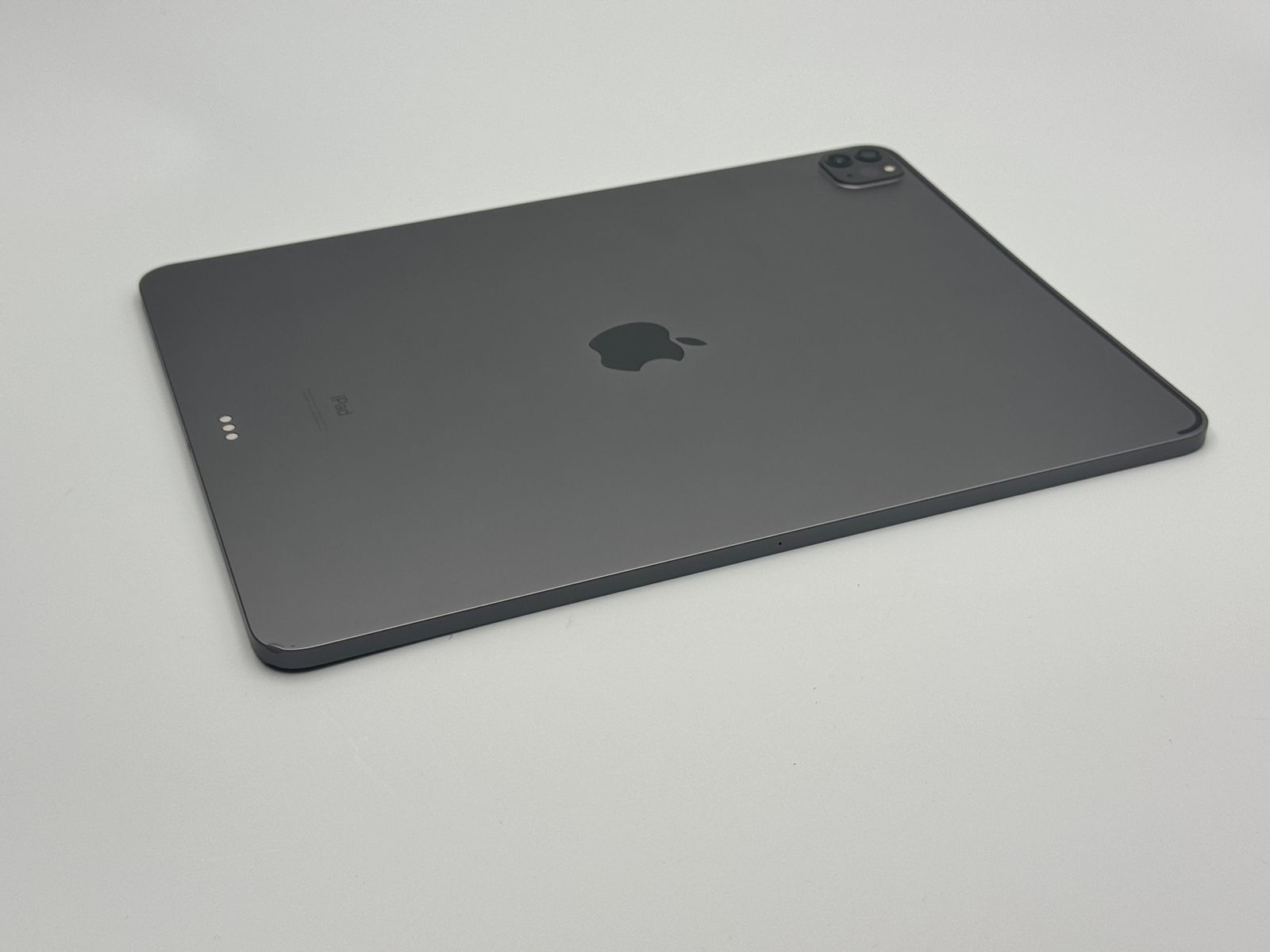 iPad Pro 12.9 第5世代 256GB 中古C スペースグレイ - メルカリ
