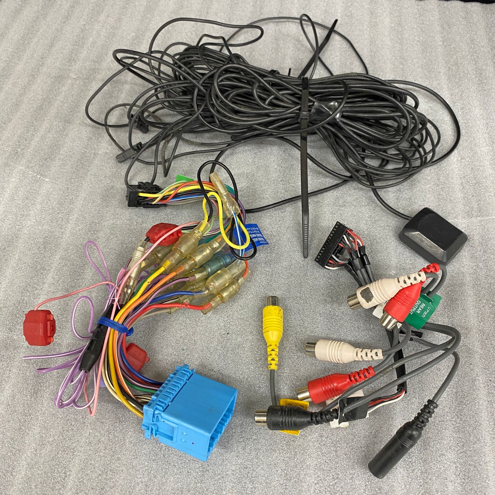パイオニア carrozzeria サイバー ナビ AVIC-CL900 【中古品】 - メルカリ