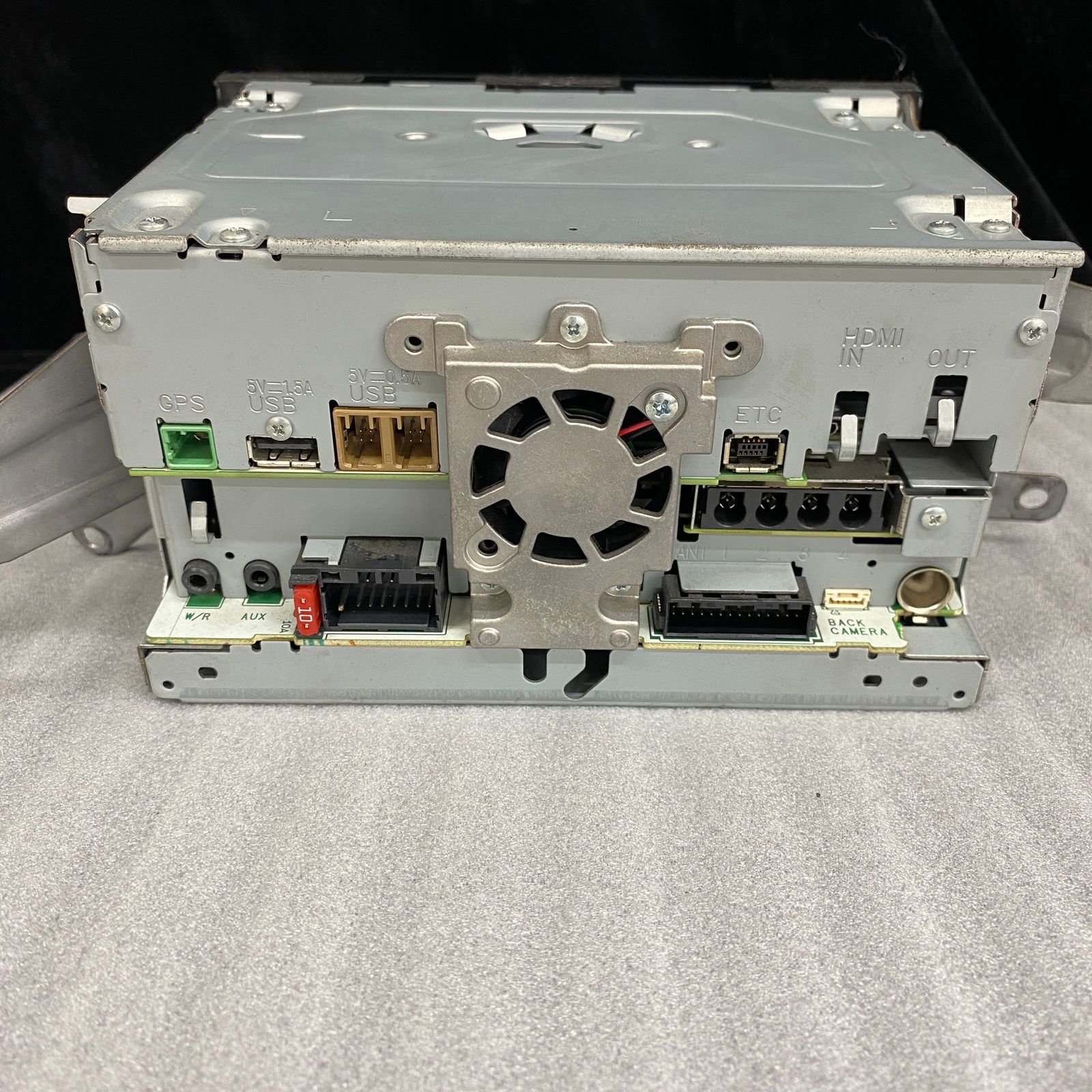 パイオニア carrozzeria サイバー ナビ AVIC-CL900 【中古品】 - メルカリ