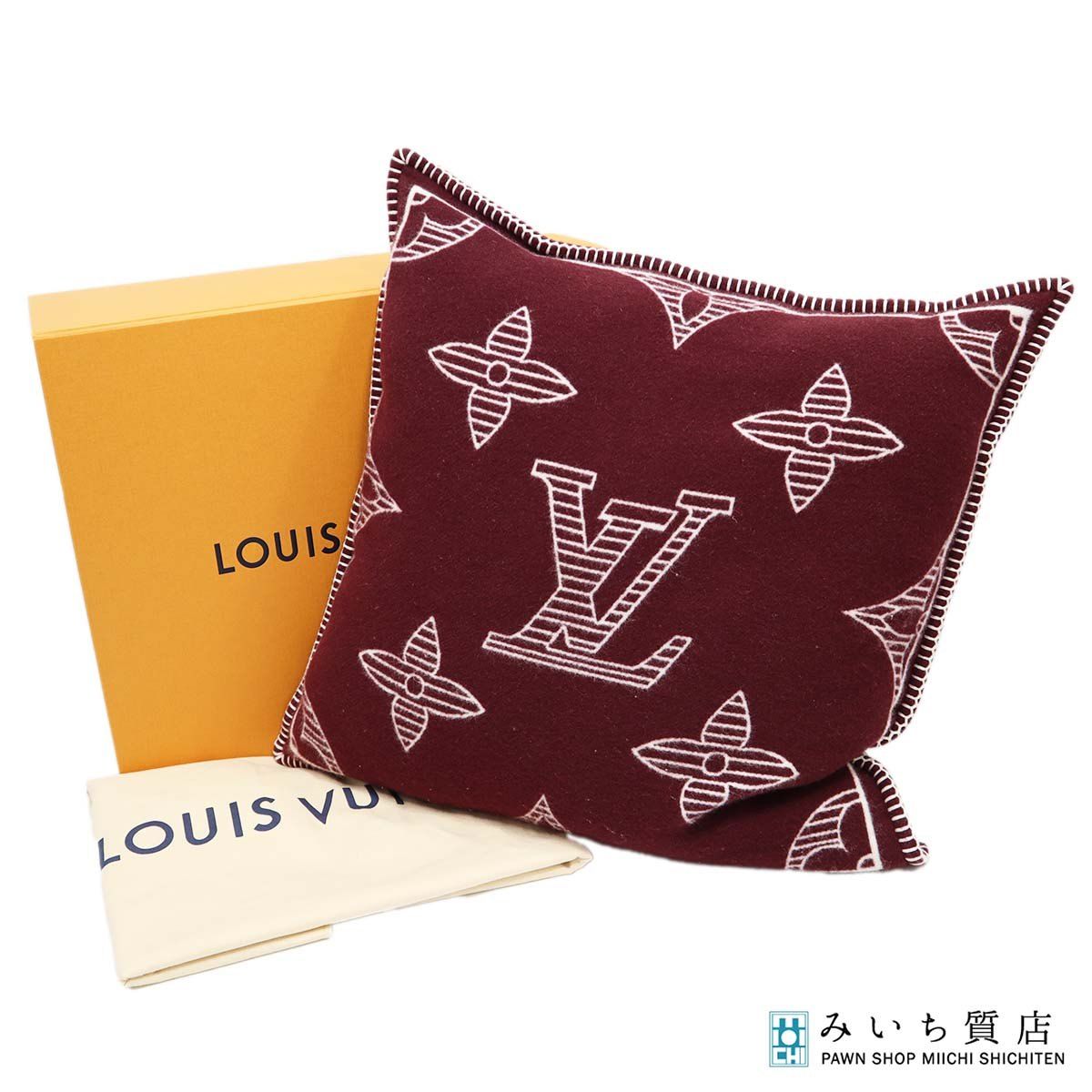 LOUIS VUITTON ルイヴィトン LV M79362 クッション モノグラム シャドウ ウール カシミヤ混 エンジ 保管袋・箱 25s1337-2