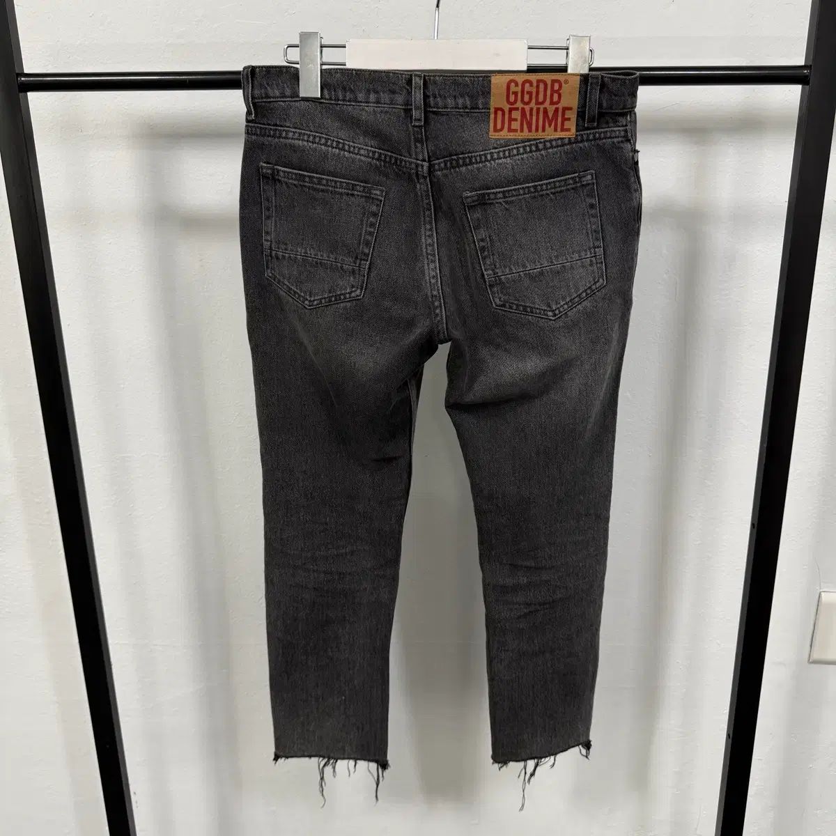 GOLDEN GOOSE ゴールデングース ブラックデニム 星 ウォッシュ カットティング パンツ