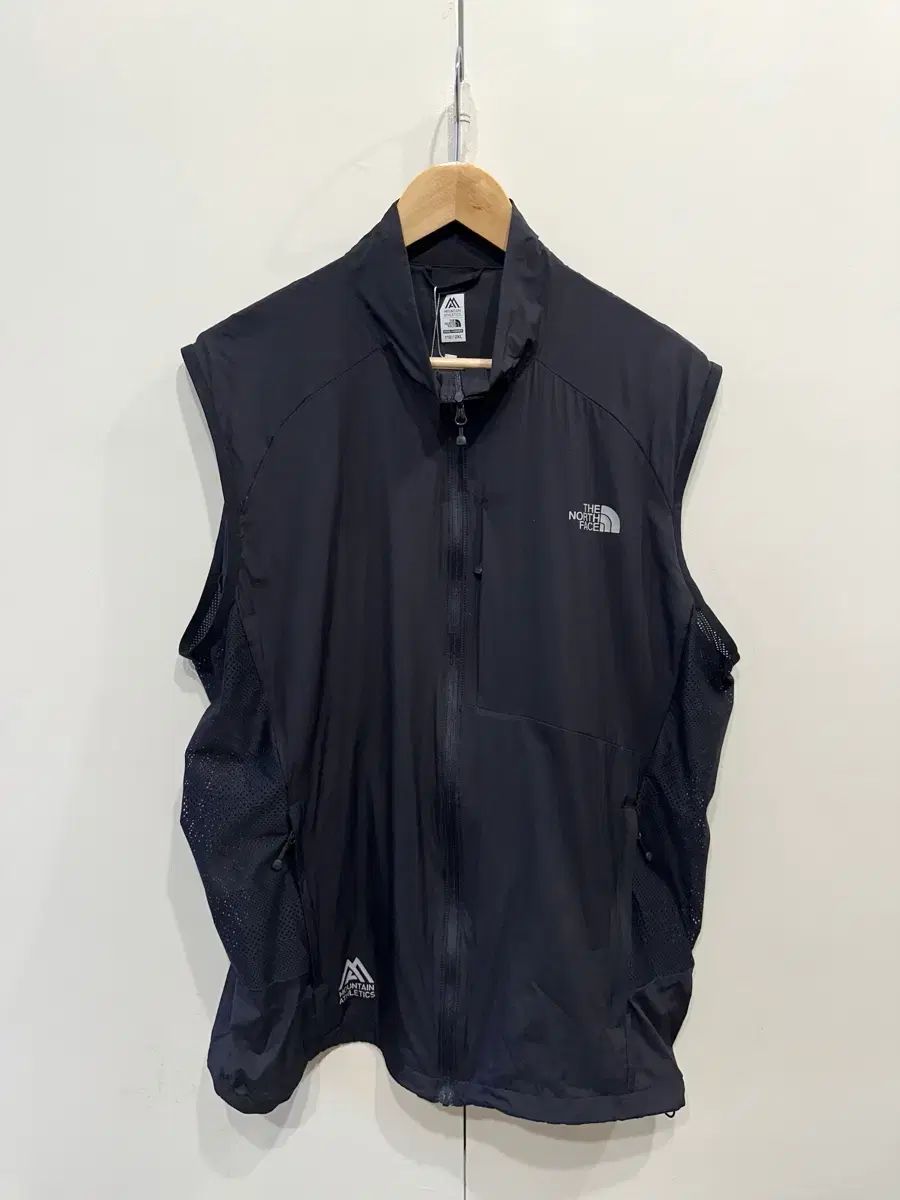 THE NORTH FACE ザノースフェイス メッシュ フライト ウィンドブレーカー BEST ベスト 6,939円