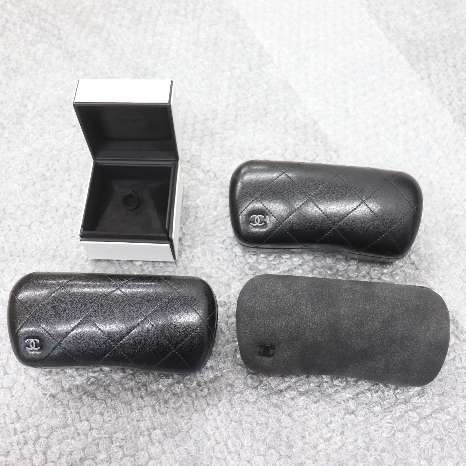 美品　シャネル　アクセサリー入れ　空箱　2個セット　ケース　デニム　現行品 ITXGWC10NQMI CHANEL シャネル 空箱 ボックス 袋 ショッパー 空き箱 お
