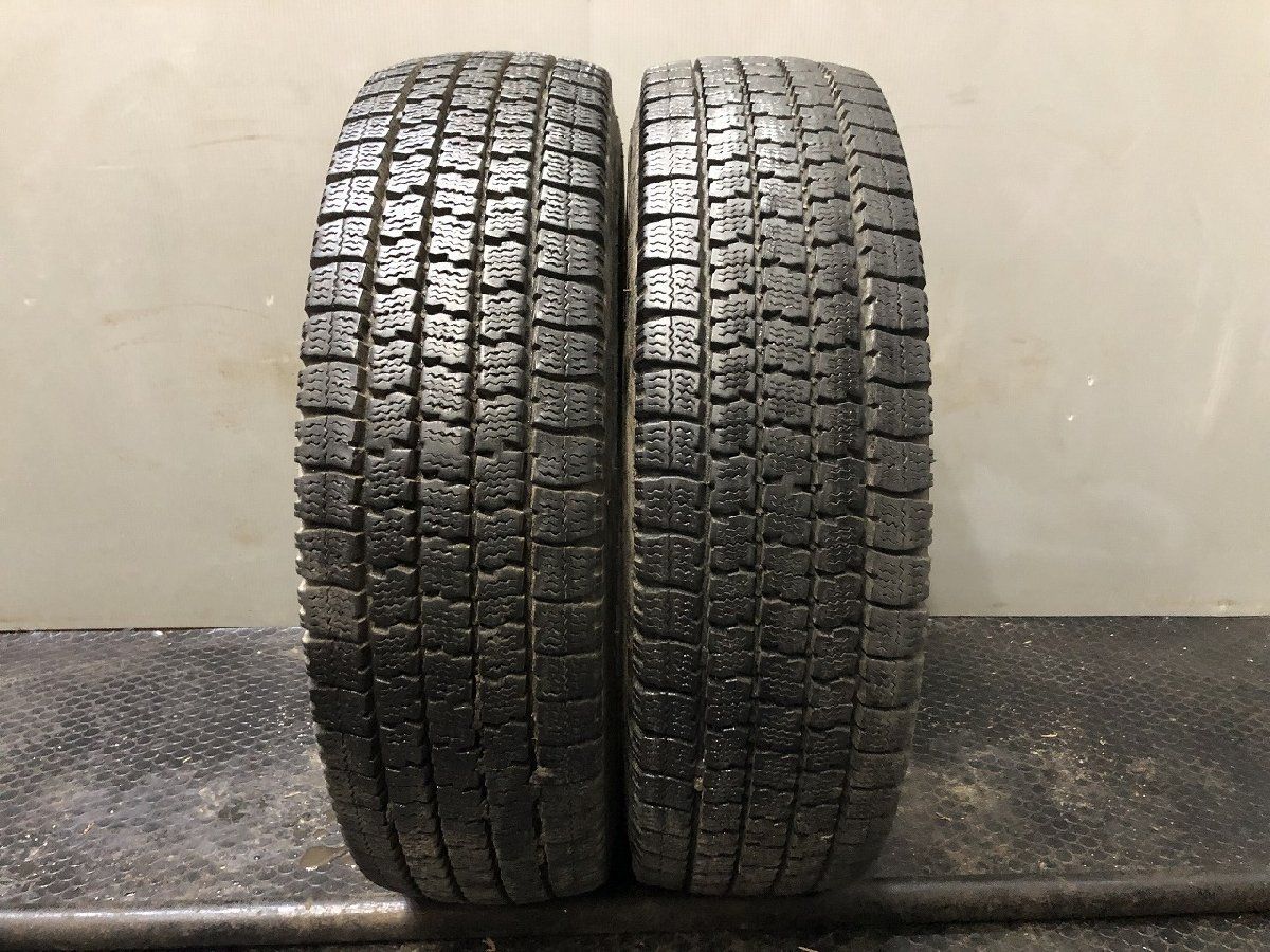 TOYO DELVEX M935 195/75R15 109/107N LT 15インチ ライトトラック用 スタッドレス 2本 23年製 バリ溝 ダイナ キャンター等　(KTL736)