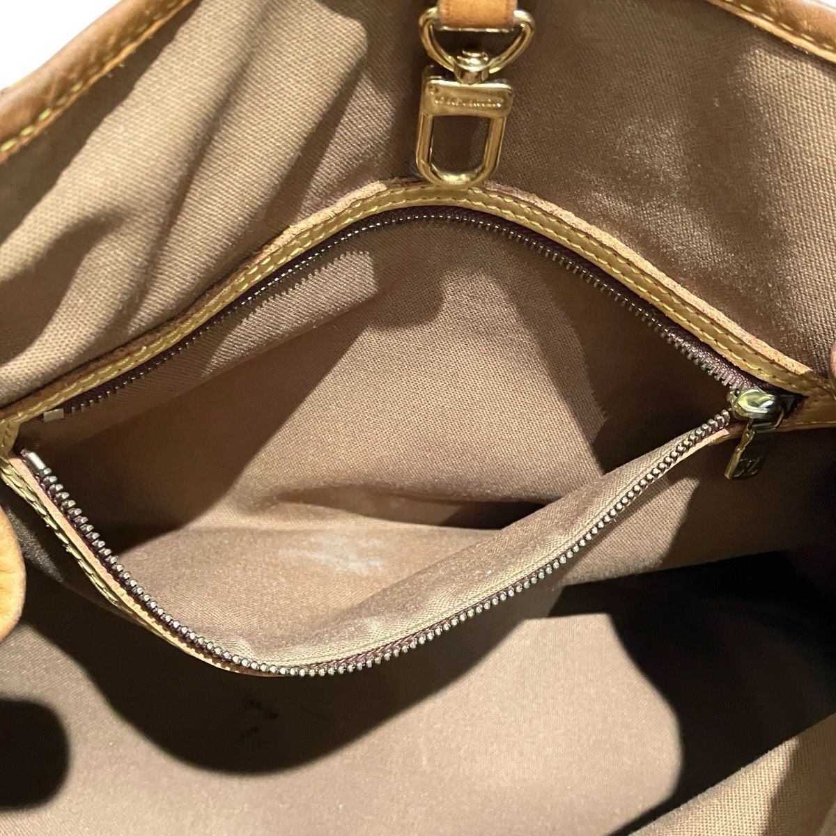 廃盤品　ルイヴィトン　ボディバッグ LOUIS VUITTON（ルイ・ヴィトン） 《クーポン》中古 バティニョール