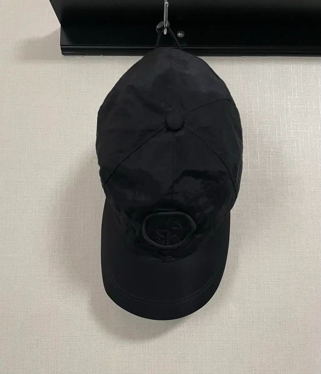 STONE ISLAND ストーンアイランド ブラック ナイロン ベースボールキャップ L