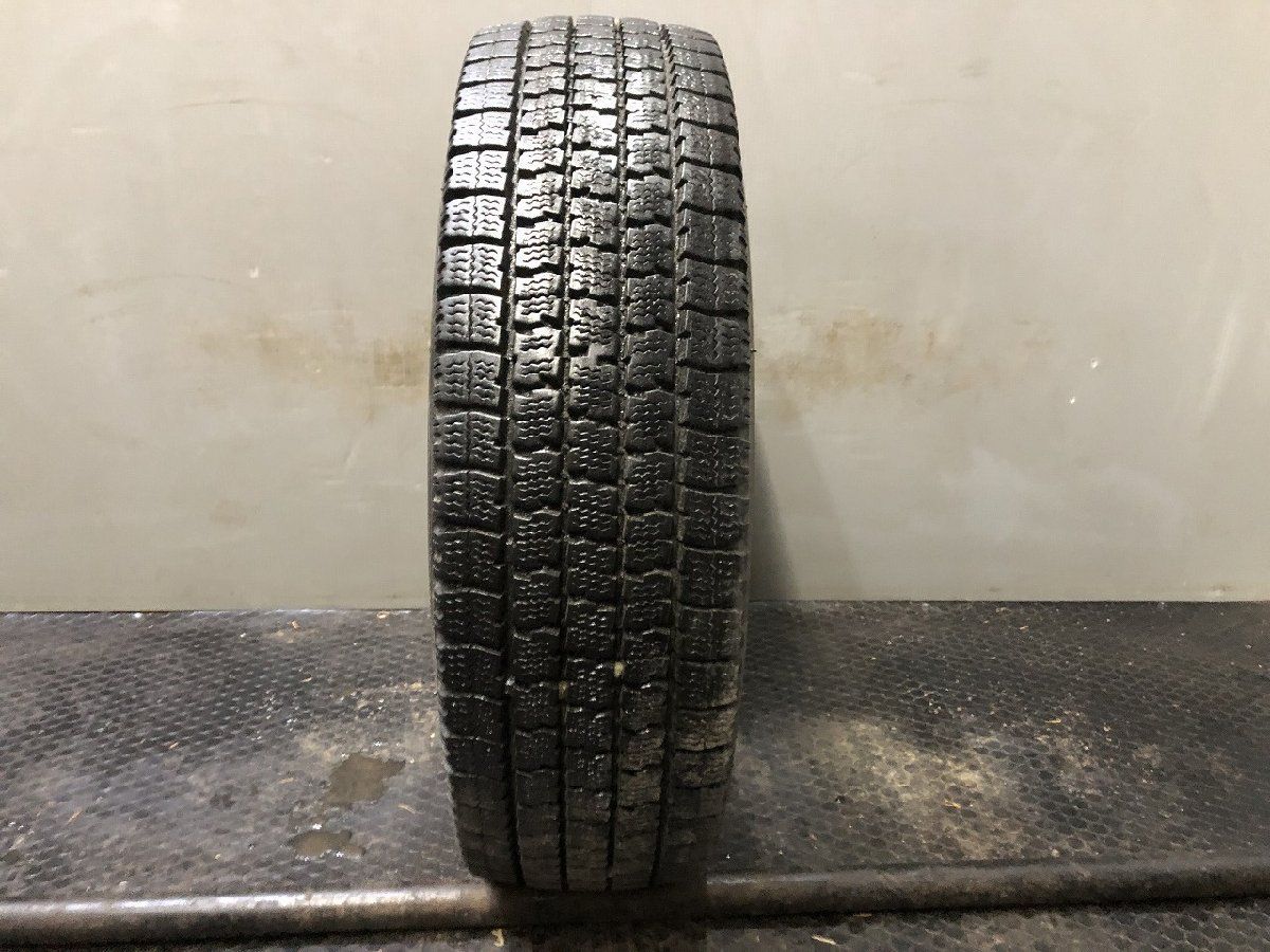 TOYO DELVEX M935 195/75R15 109/107N LT 15インチ ライトトラック用 スタッドレス 1本 23年製 バリ溝 ダイナ キャンター等　(KTM707)