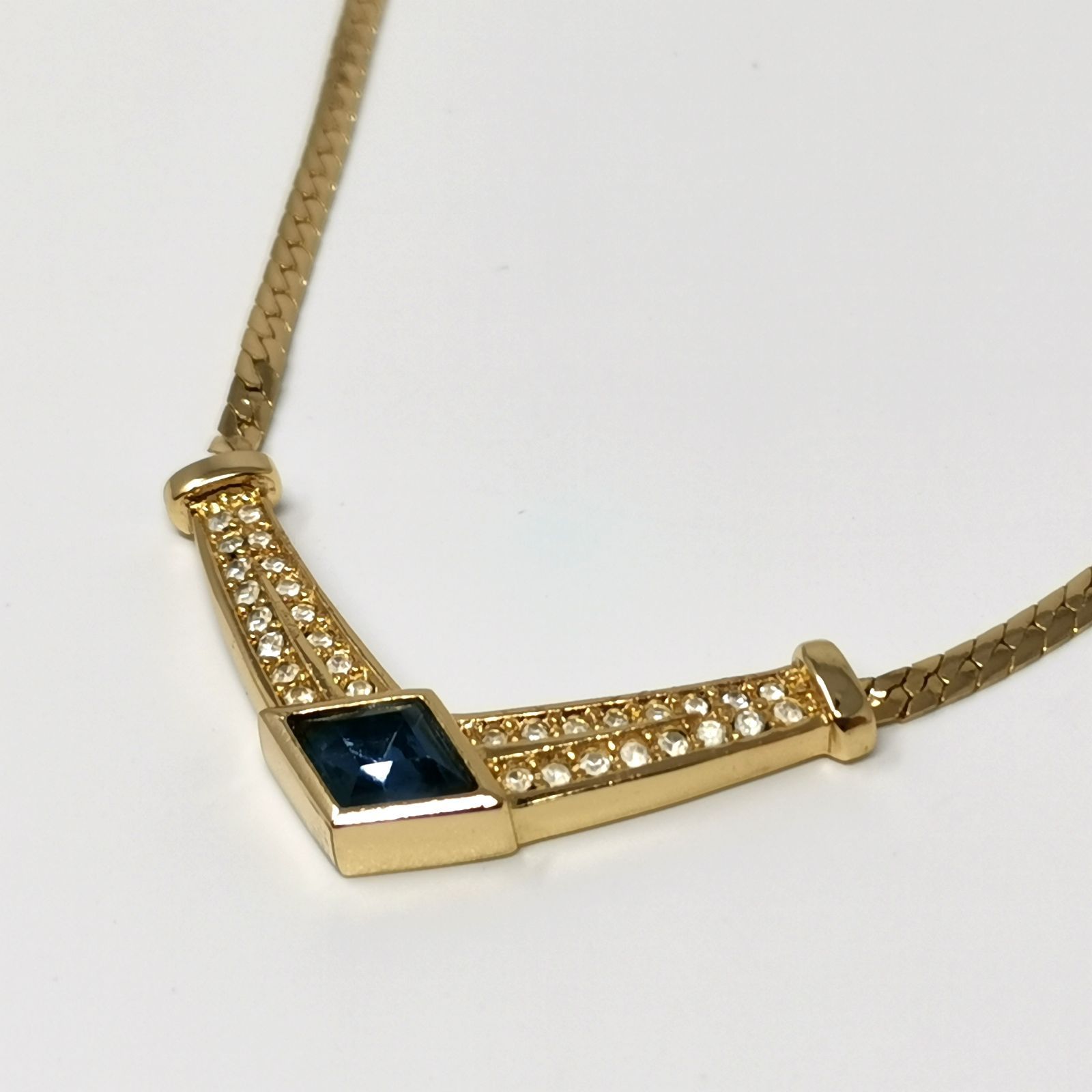 Christian Diorクリスチャン・ディオール ヴィンテージ ネックレス ブルーストーン メタル素材 中古品 管理番号 KKVNMKO700