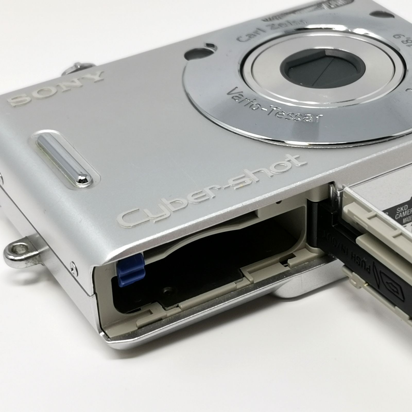 SONY デジタルスチルカメラ Cyber-shot DSC-W30 シルバー コンデジ 