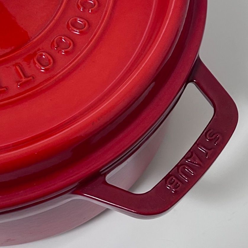 Staub ストウブ 24cm カタツムリ 持ち手 レッド 両手鍋 赤 フランス製